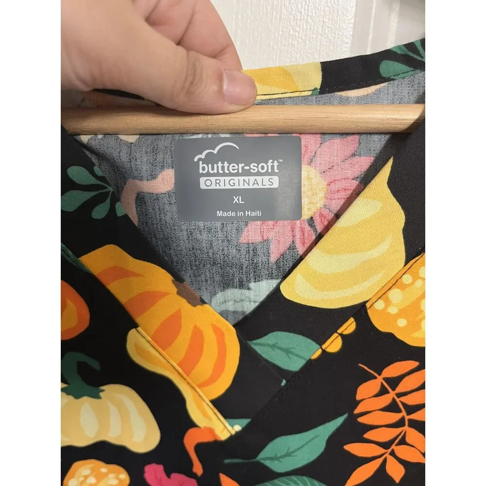 Butter-Soft Originals Fall Gourds & Leaves Print Scrubs Size XL - NWT - Picture 4 of 5